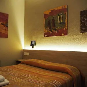 Pensión Acella, Pamplona
